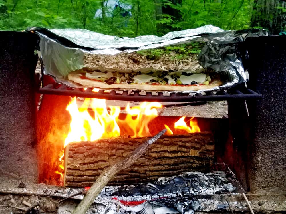 How to Make Campfire Pizza – Thursday Night Pizza