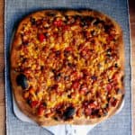 Vegetarian Chili Pizza