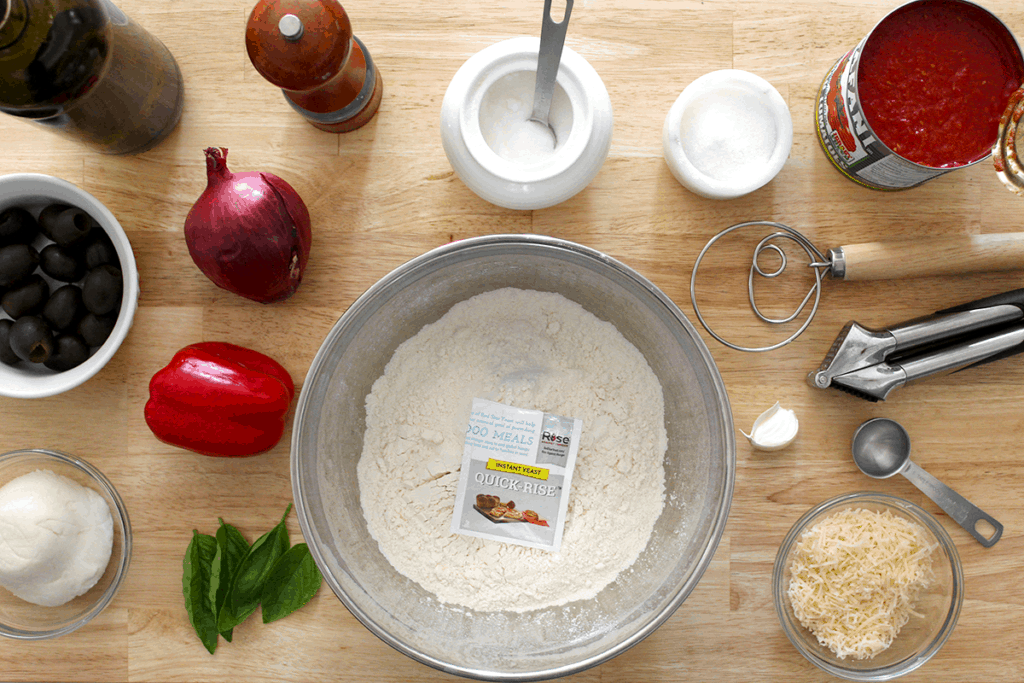 Easy Homemade Pizza ingredients