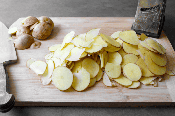 sliced potatoes