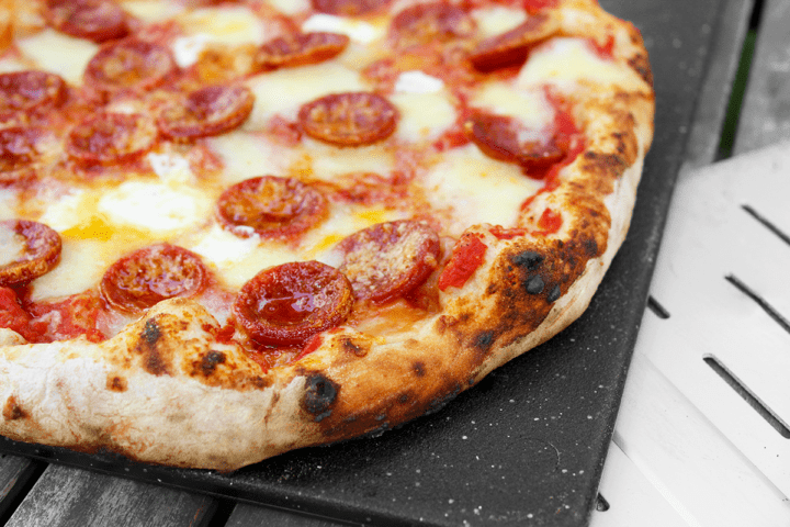 close up on baked pizza