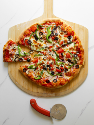 Classic veggie pizza web story poster image