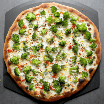 3-cheese broccoli pizza