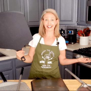 Peggy Paul Casella explaining what a pizza peel is and how to use it