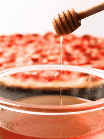 how to make hot honey for pizza, featured image