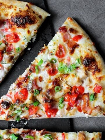 chicken bacon ranch pizza | ThursdayNightPizza.com